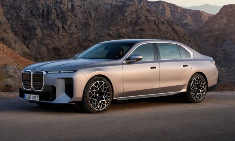 Обновленный BMW 7 Series: флагман с новым характером и передовыми технологиями