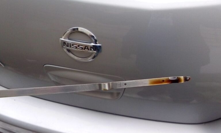 Уровень масла на щупе Nissan: как проверить правильно и избежать серьезных проблем с двигателем