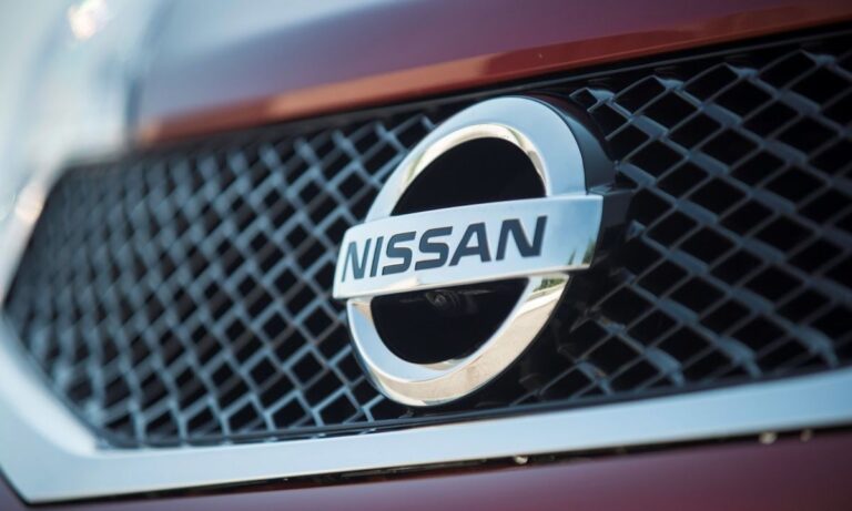 Вес Nissan: точные характеристики моделей и поколений для правильного выбора авто