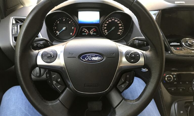Скрип при повороте руля на Ford: причины и пошаговая диагностика